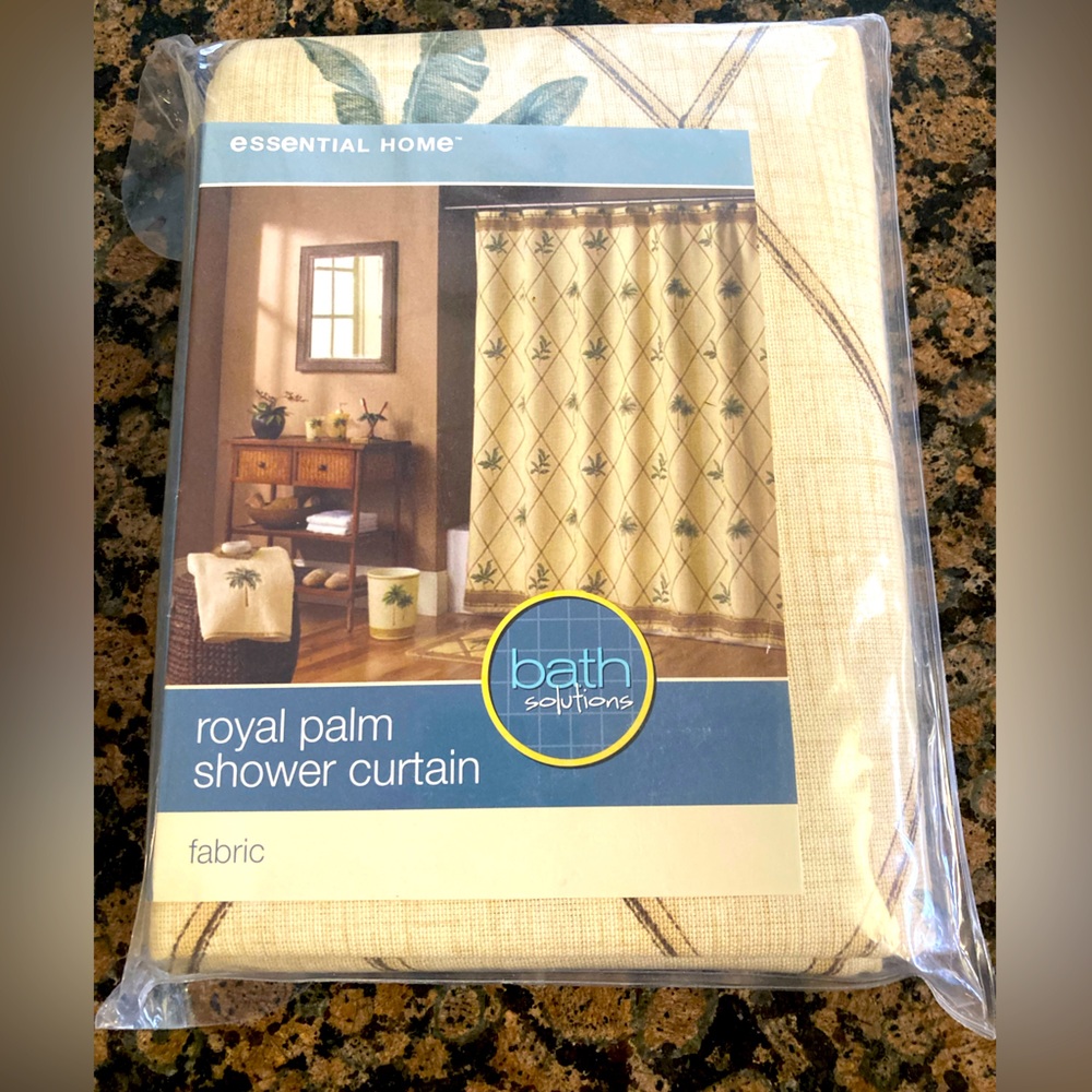 NIP Essential home ROYAL PALM shower curtain.